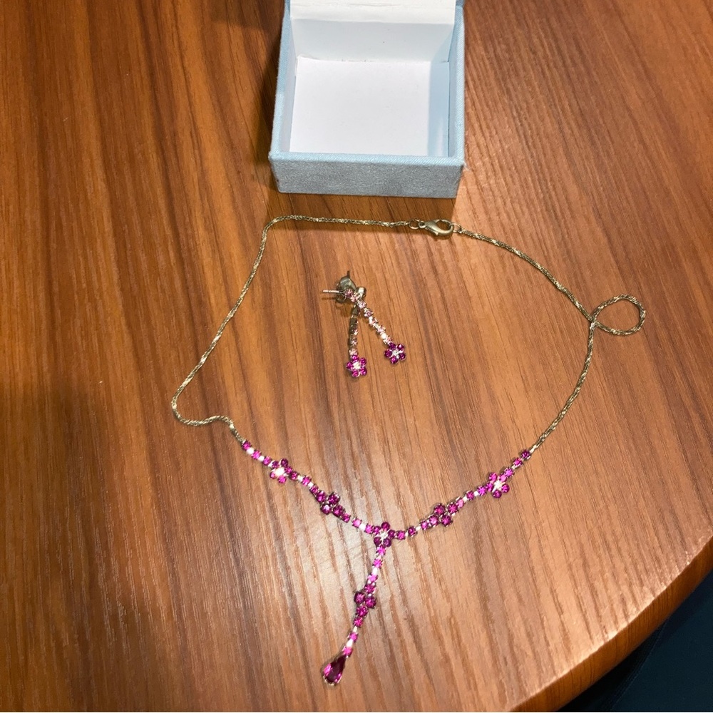 Cute young girls pink flower necklace earring set